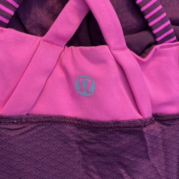 Lululemon Energy Tank in Pink Stripe, Size 4 - Picture 4 of 5